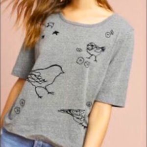 T.La Anthropologie Gray Bird Design Tee SIZE XS